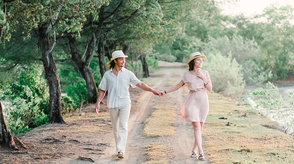 bali engagement photos