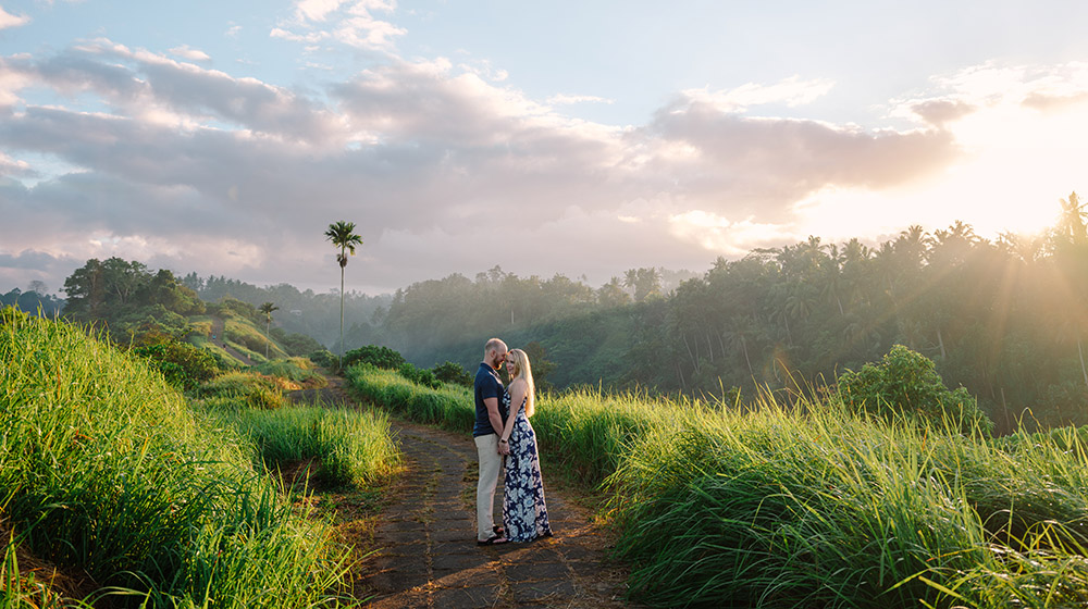 honeymoon photography at campuhan ridge walk