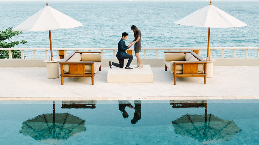 beachside proposal photography at amankila