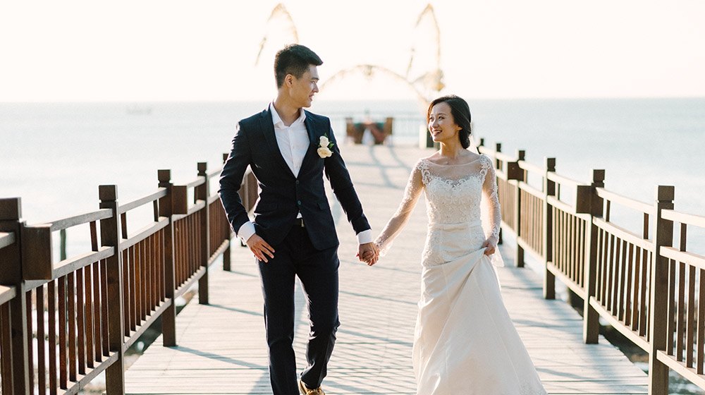 romantic bali elopement photography