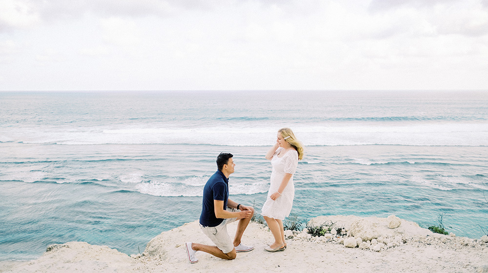 surprise proposal photography in bali