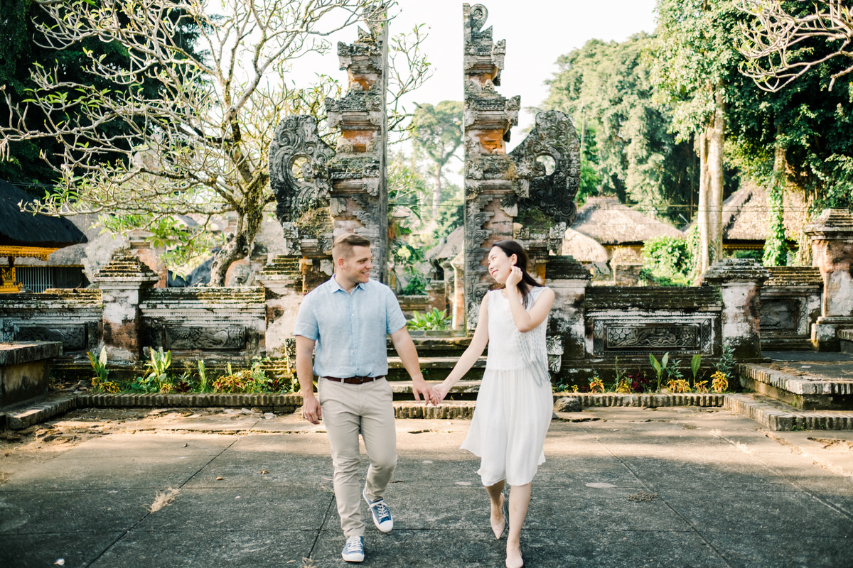 ubud temple honeymoon photographer