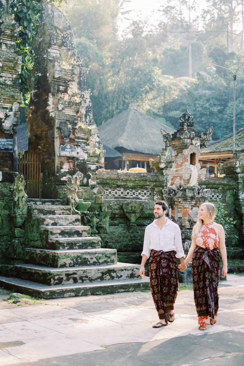 ubud temple honeymoon photographer