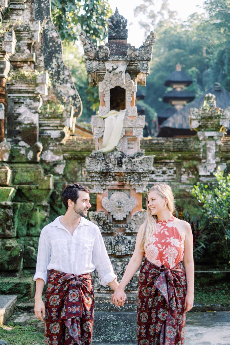 ubud temple honeymoon photographer