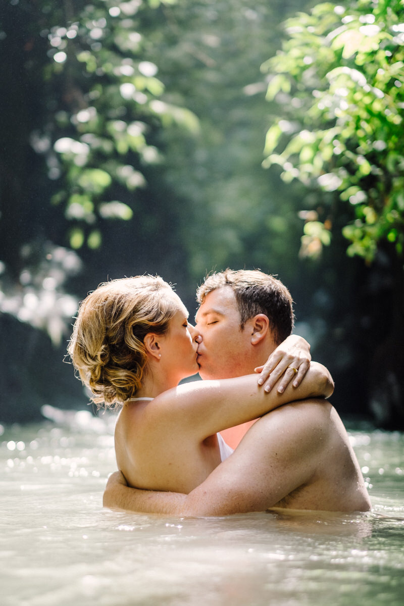 petanu river ubud photo session