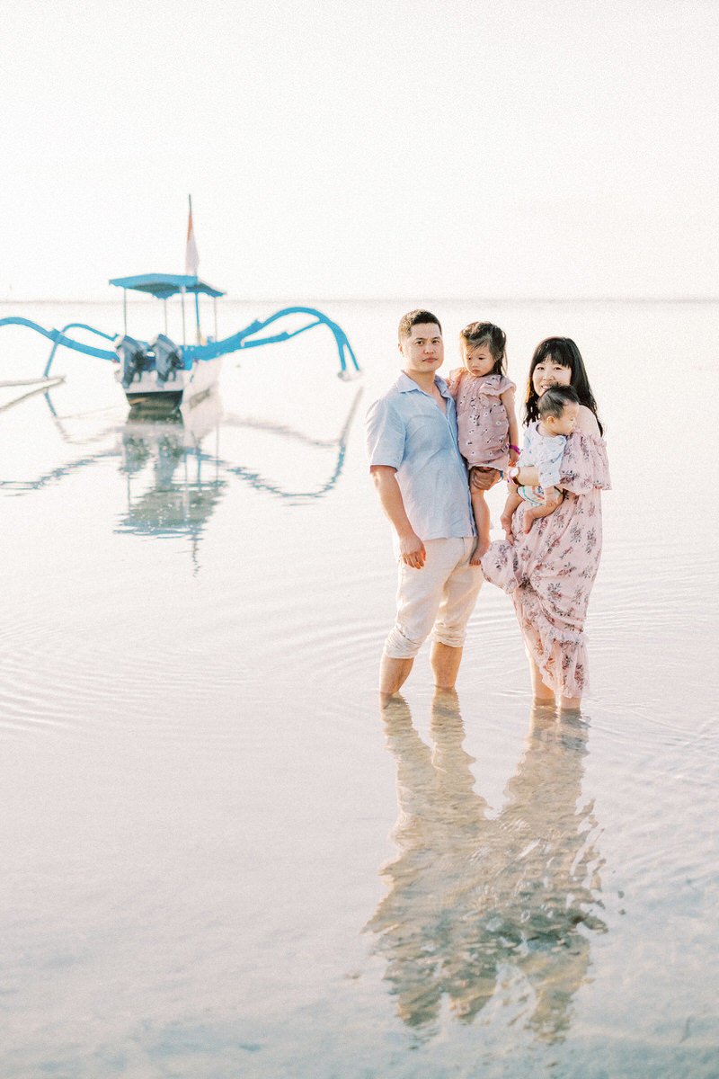 sanur beach family session