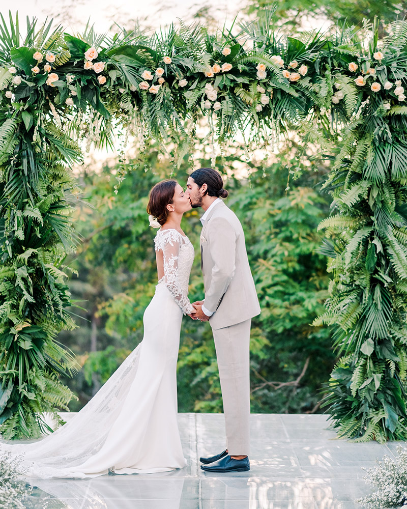 ubud wedding at bisma eight