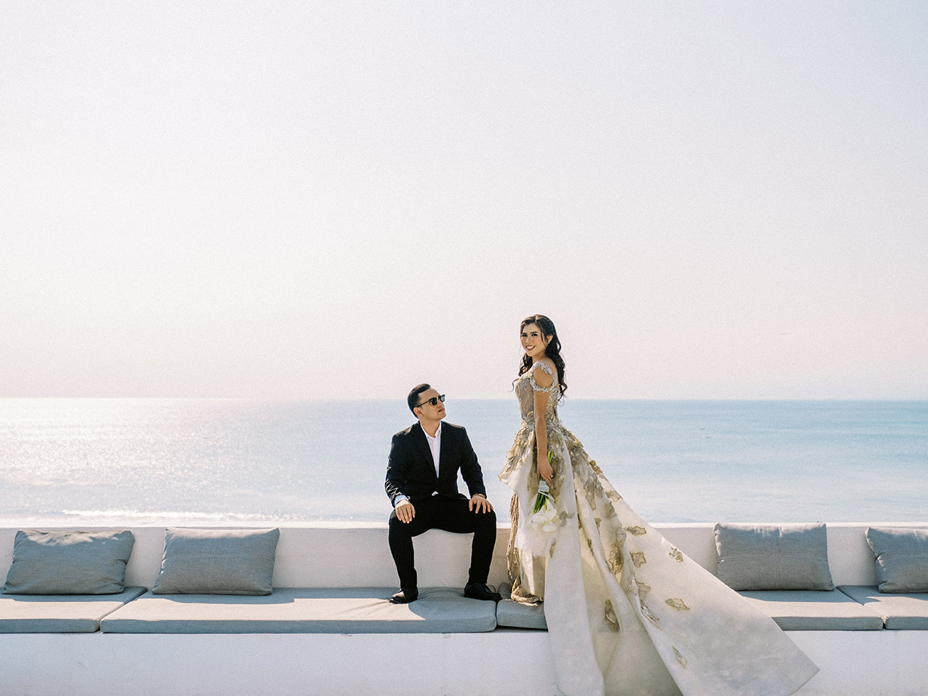 Glam Santorini Prewedding at Morabito Art Cliff