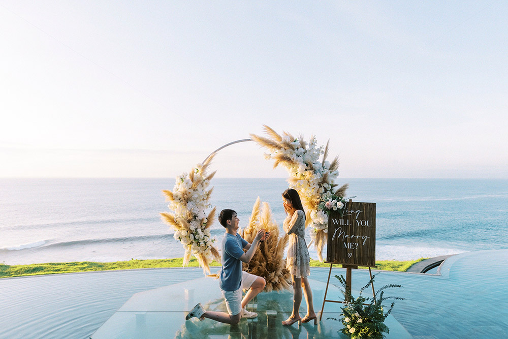 bali clifftop surprise proposal