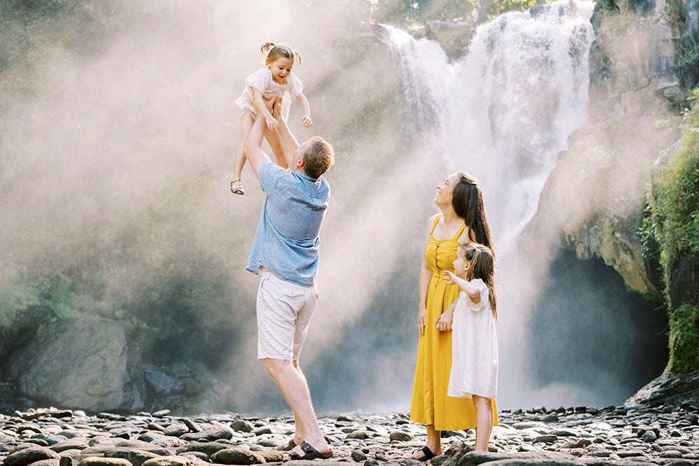 bali waterfall family photo session