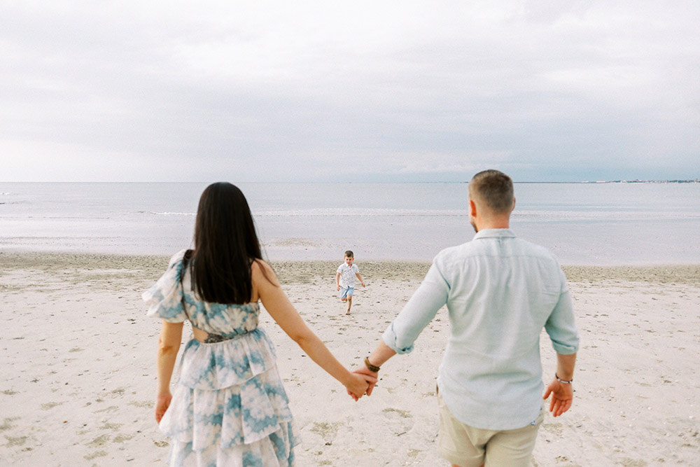 nusa dua beach family photo