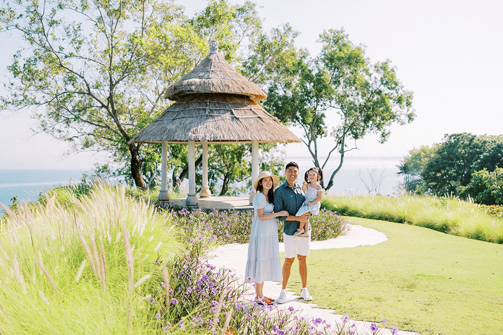 family photos at ayana resort bali