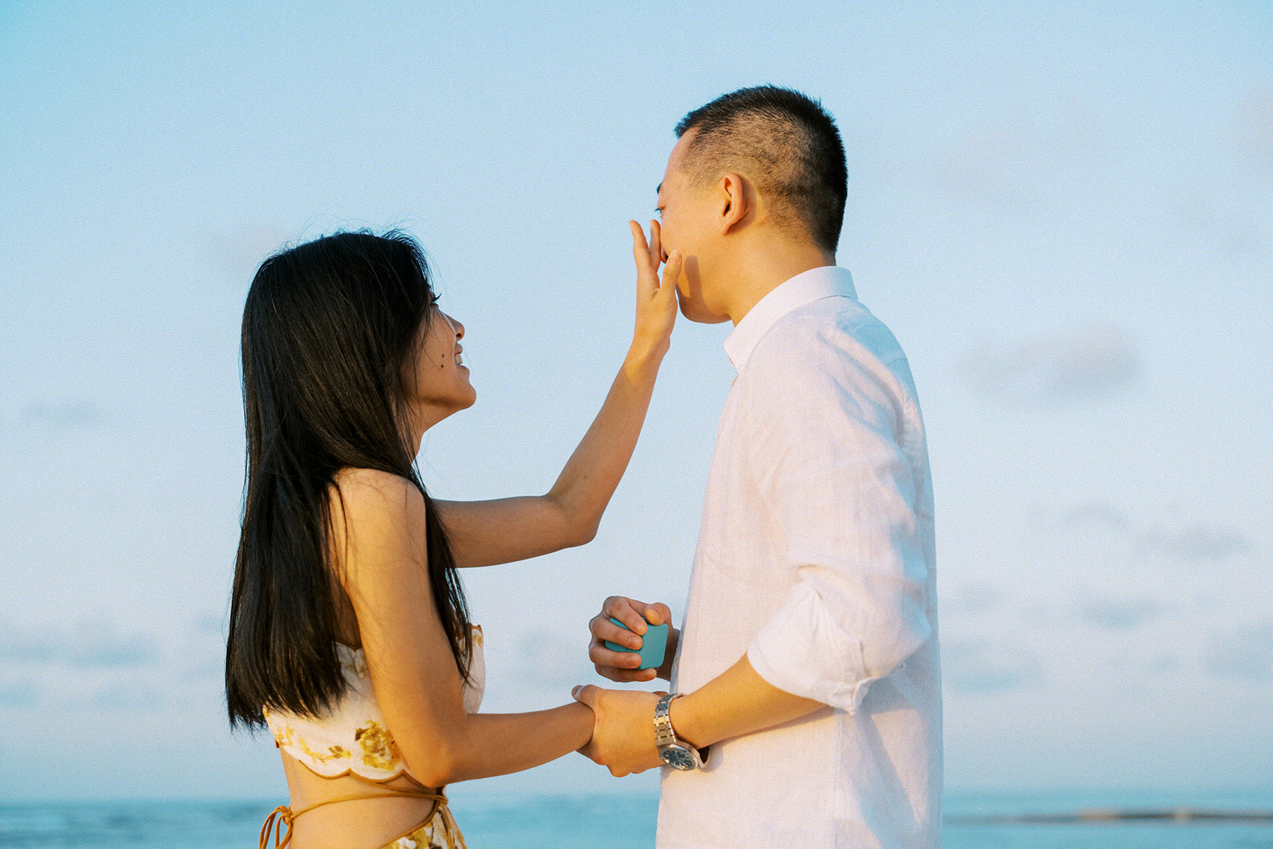 surprise proposal at at bali beach