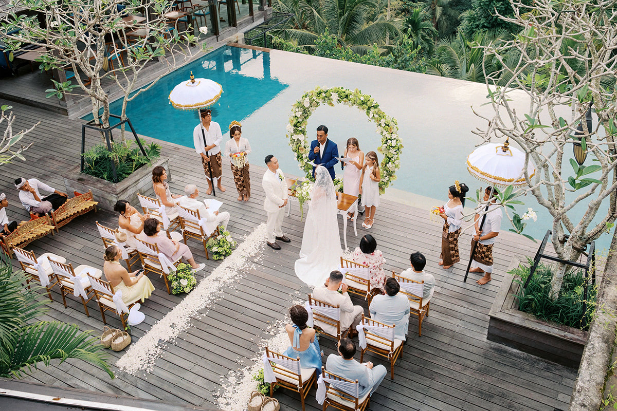 Ubud infinity pool wedding in bali