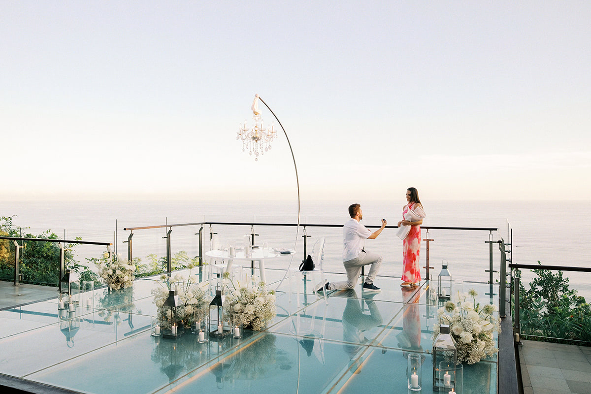 Uluwatu cliff proposal