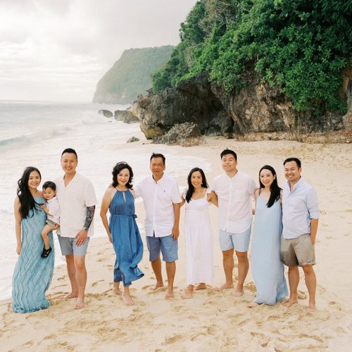 big-family-holiday-photoshoot-in-bali