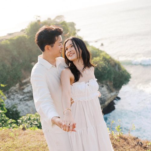 candid Bali engagement moments