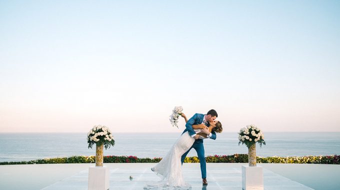 elegant ocean view bali wedding photography