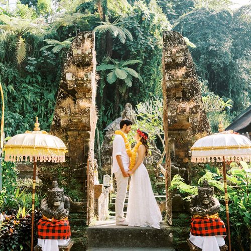 ubud temple bali honeymoon photo