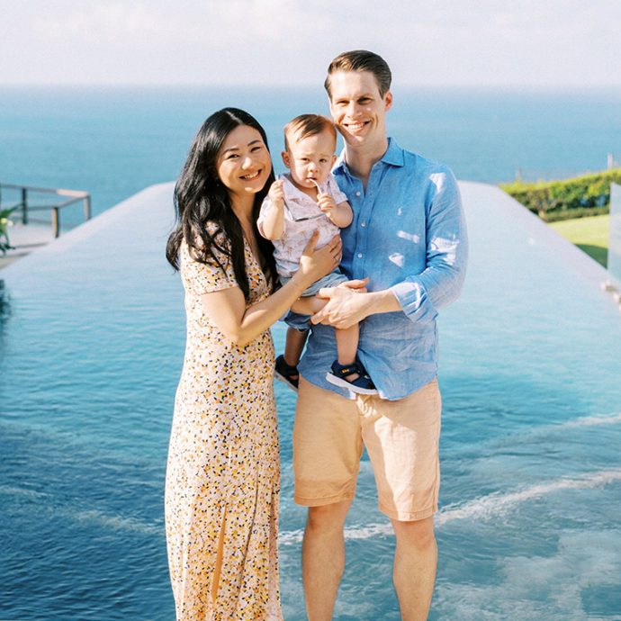 uluwatu-bali-family-portrait