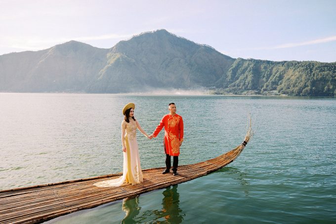 vietnamese-photoshoot-in-bali-with-traditional-ao-dai-outfits
