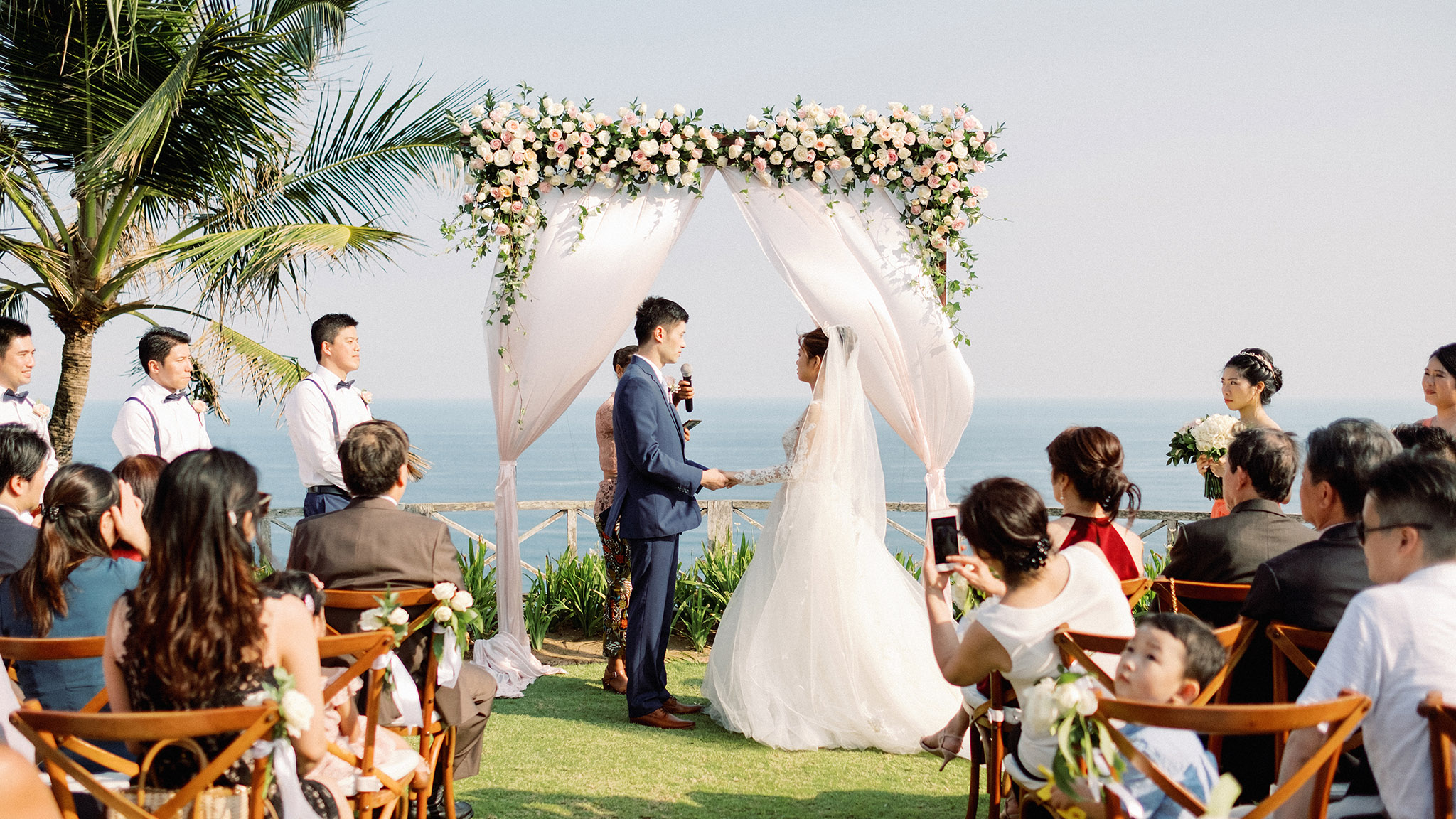 https://www.gusmank.com/GMK/wp-content/uploads/2020/02/khayangan-estate-bali-wedding-4.jpg